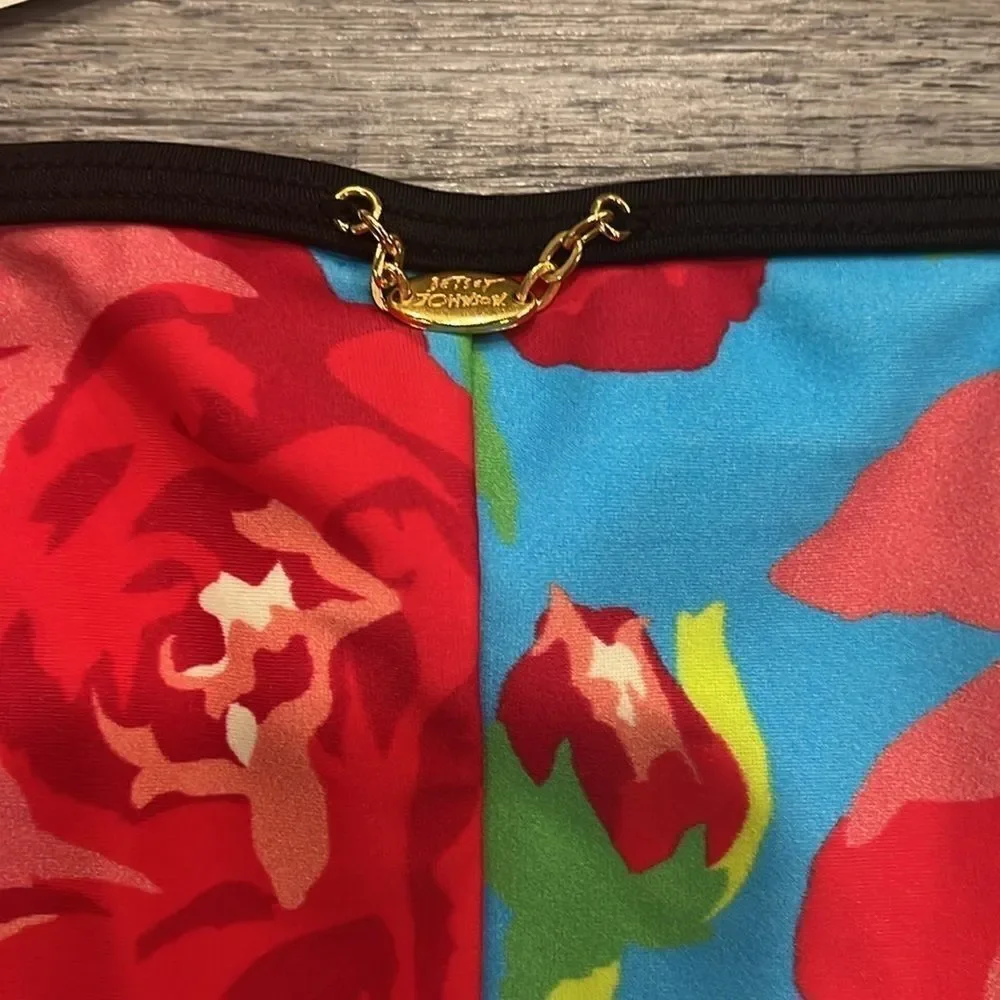 Betsey Johnson NWT high waisted swimsuit bottoms - small